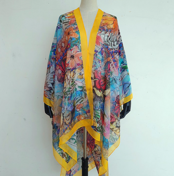 Jaket Kimono dengan Bahan Sifon Transparan